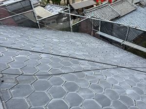 奈良市の戸建てで屋根が劣化していてカバー工法か塗装かを検討