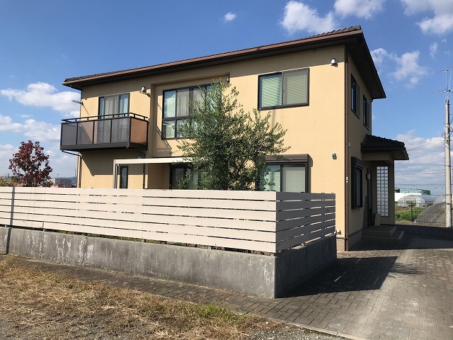 大和郡山市で外壁塗装でリシン壁の美観を回復！