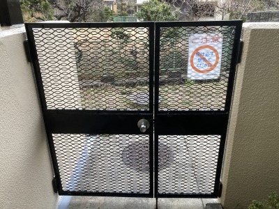 大和郡山市にてマンション鉄扉の塗装について！長期間の耐久性とは？