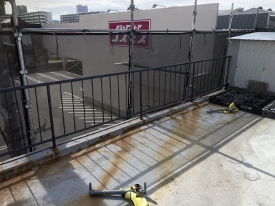 奈良市で工場にて錆びた手摺塗装の施工事例！錆にお悩みな方！必須！