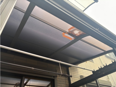 桜井市にて強風にてテラス屋根の割れ！強風にお悩みの方へ