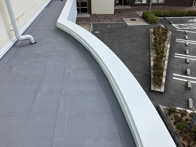 天理市に店舗のシート防水の塗り替え工事！施行事例！